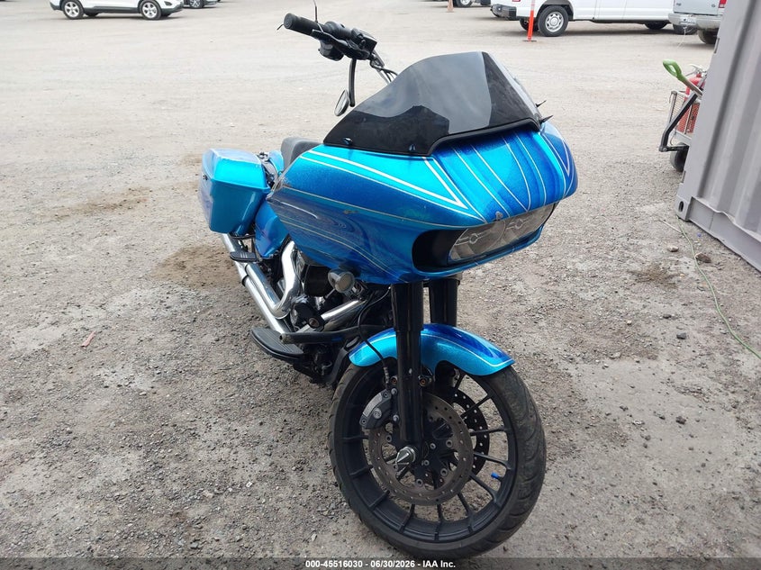 2018 Harley-davidson Road glide VIN 1HD1KTC30JB680122 IAAI salvage auction — LEFT SIDE, Salvage (California), sold $3,950 on 2026-07-29 (photo 1)
