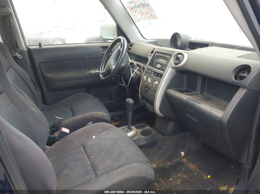 2004 Scion Xb VIN JTLKT324X40145767 IAAI salvage auction — NORMAL WEAR, App For Dup Clear (California), sold $300 on 2026-07-28 (photo 5)