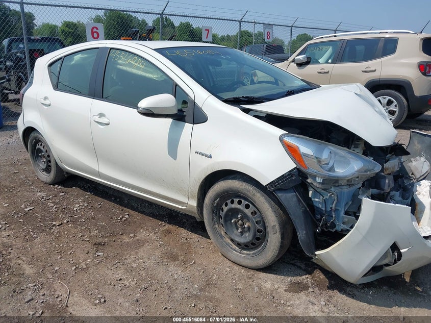 2015 Toyota Prius c VIN JTDKDTB39F1093822 IAAI salvage auction — FRONT END, Mv-907A (New York), sold $925 on 2026-07-23 (photo 1)