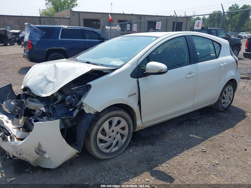 2015 Toyota Prius c VIN JTDKDTB39F1093822 IAAI salvage auction — FRONT END, Mv-907A (New York), sold $925 on 2026-07-23 (photo 2)