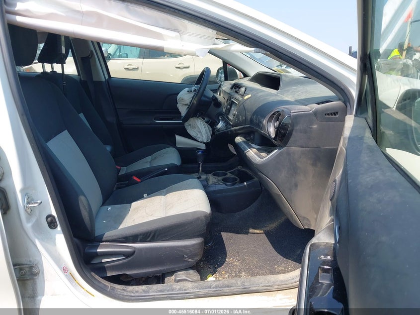 2015 Toyota Prius c VIN JTDKDTB39F1093822 IAAI salvage auction — FRONT END, Mv-907A (New York), sold $925 on 2026-07-23 (photo 5)