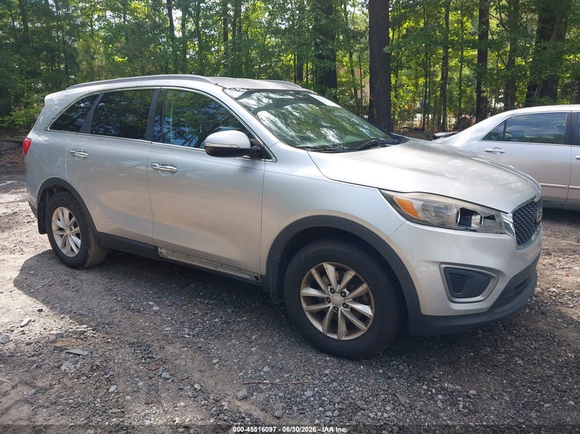 2016 Kia Sorento VIN 5XYPG4A58GG120404 IAAI salvage auction — NORMAL WEAR, Clear (Virginia), sold $1,475 on 2026-07-07 (photo 1)