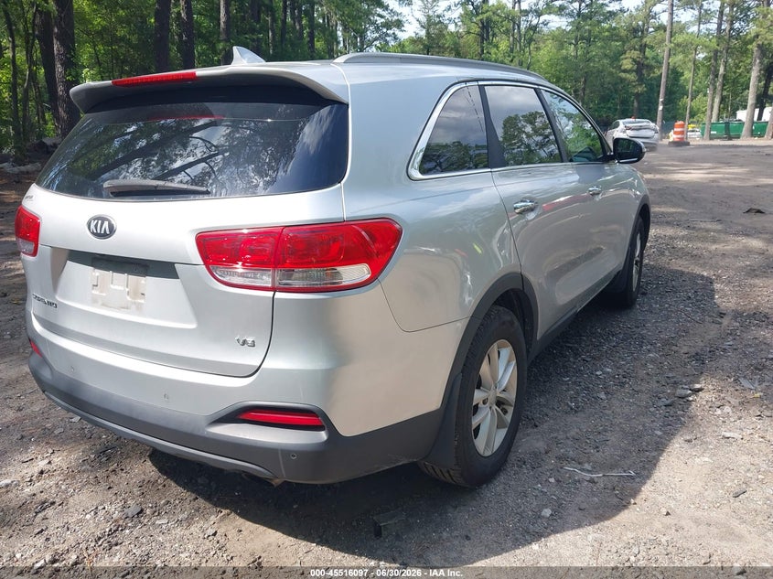 2016 Kia Sorento VIN 5XYPG4A58GG120404 IAAI salvage auction — NORMAL WEAR, Clear (Virginia), sold $1,475 on 2026-07-07 (photo 4)