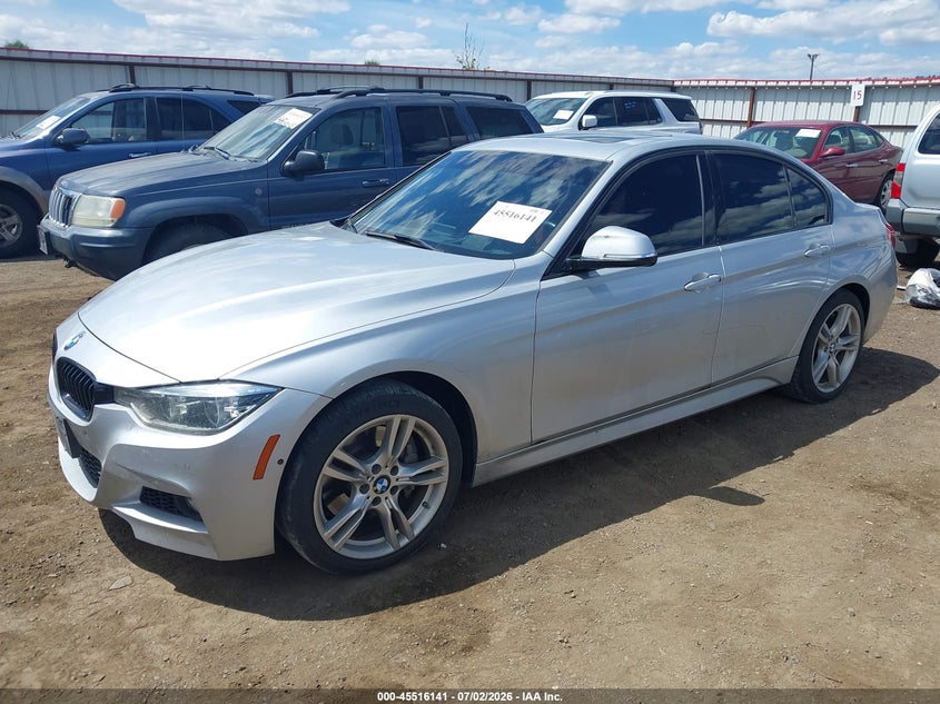 2016 BMW 3er VIN WBA8B7G53GNT95244 IAAI salvage auction — NORMAL WEAR, Salvage Title, sold $8,925 on 2026-08-11 (photo 2)