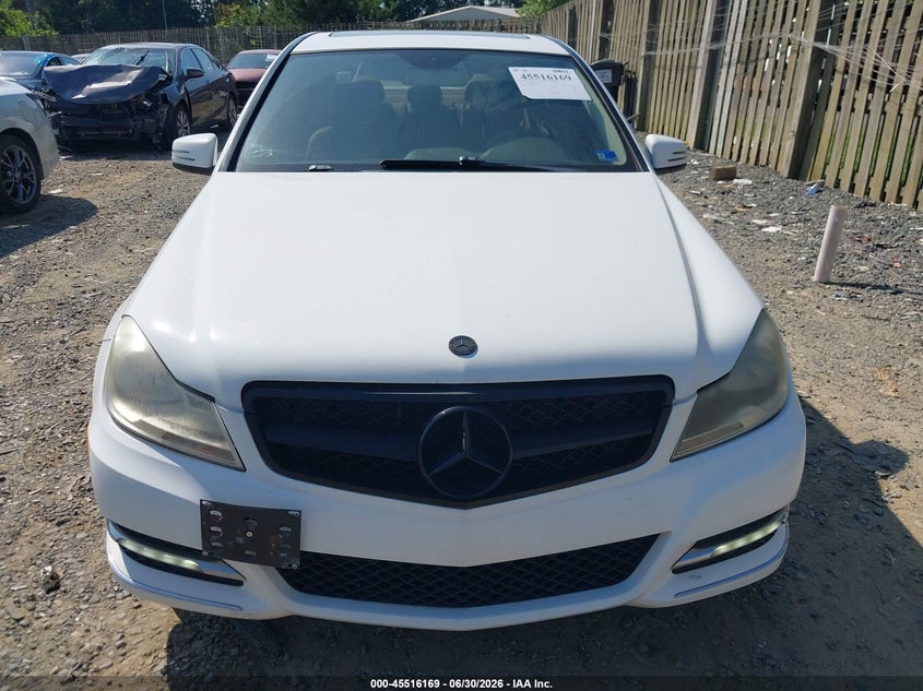 2013 Mercedes-benz C-klasse VIN WDDGF8AB2DR287232 IAAI salvage auction — NORMAL WEAR, Clear (Virginia), sold $1,500 on 2026-07-13 (photo 6)