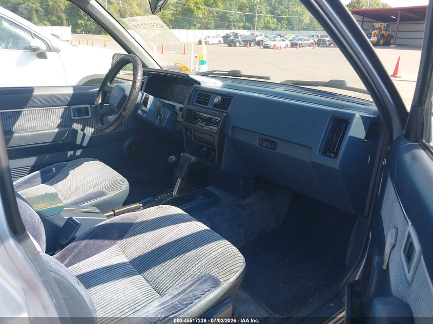 1987 Nissan Pathfinder VIN JN8HD16Y2HW015221 IAAI salvage auction — NORMAL WEAR, Clear (Tennessee), sold $675 on 2026-07-28 (photo 5)
