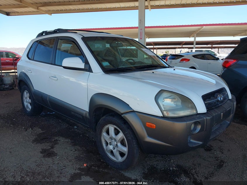 2005 Hyundai Tucson VIN KM8JN72D25U042440 IAAI salvage auction — NORMAL WEAR, Clear (Arizona), sold $325 on 2026-07-28 (photo 1)
