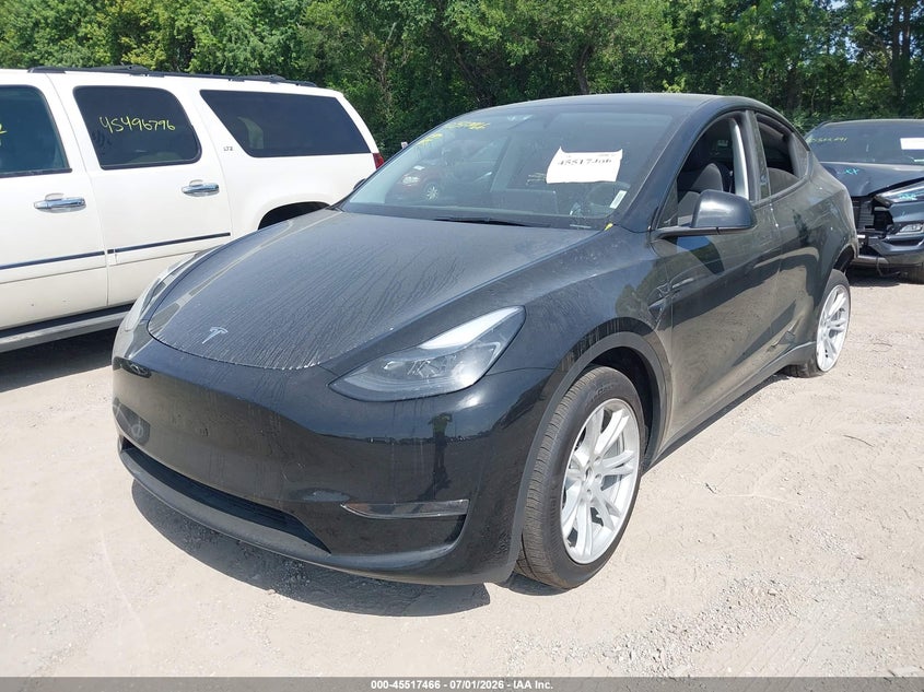 2024 Tesla Model y VIN 7SAYGDEE9RA286665 IAAI salvage auction — REAR END, Salvage (Indiana), sold $16,000 on 2026-07-30 (photo 2)