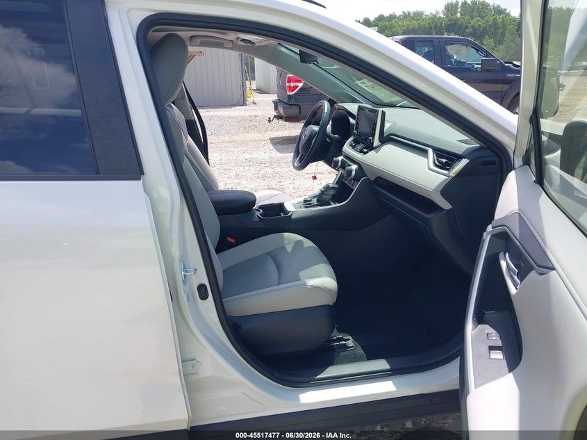 2020 Toyota Rav 4 VIN JTMN1RFV8LD068702 IAAI salvage auction — LEFT SIDE, Salvage (Ohio), sold $12,600 on 2026-07-18 (photo 5)