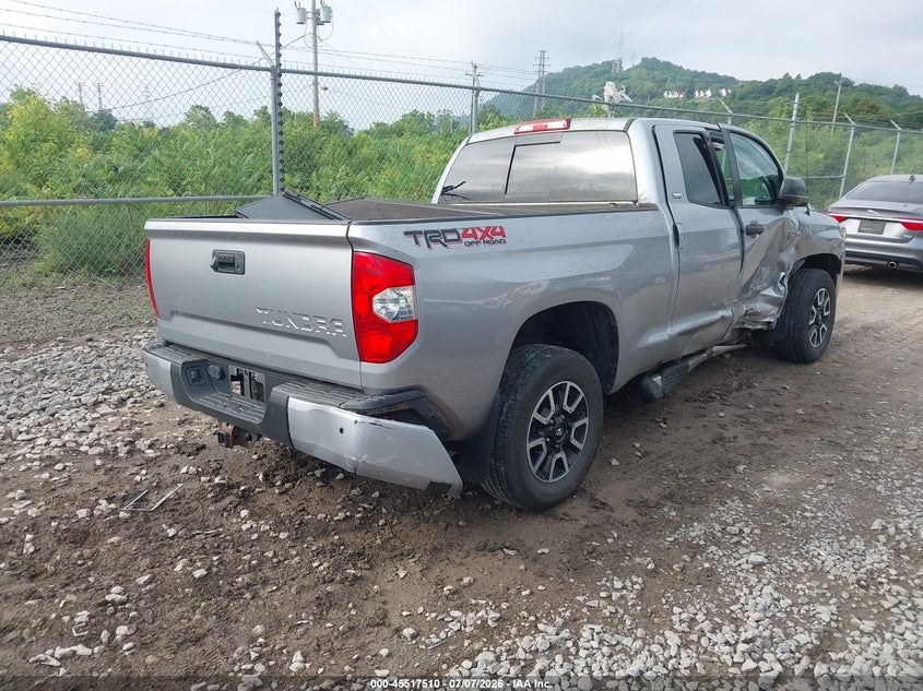 2018 Toyota Tundra VIN 5TFUY5F11JX703333 IAAI salvage auction — SIDE, Salvage Title, sold $9,100 on 2026-08-02 (photo 4)