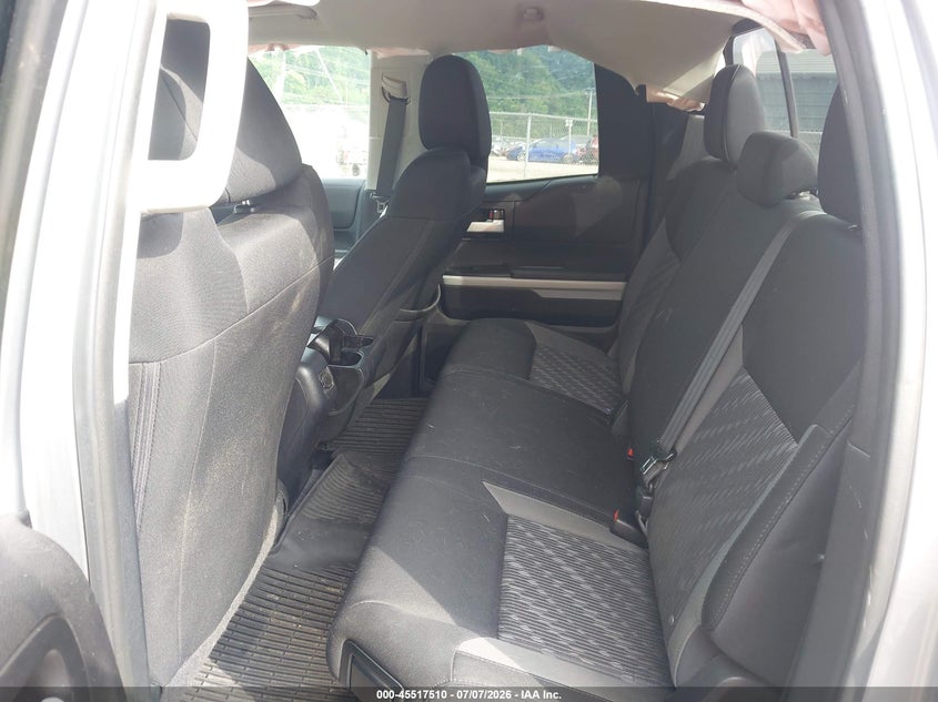 2018 Toyota Tundra VIN 5TFUY5F11JX703333 IAAI salvage auction — SIDE, Salvage Title, sold $9,100 on 2026-08-02 (photo 8)