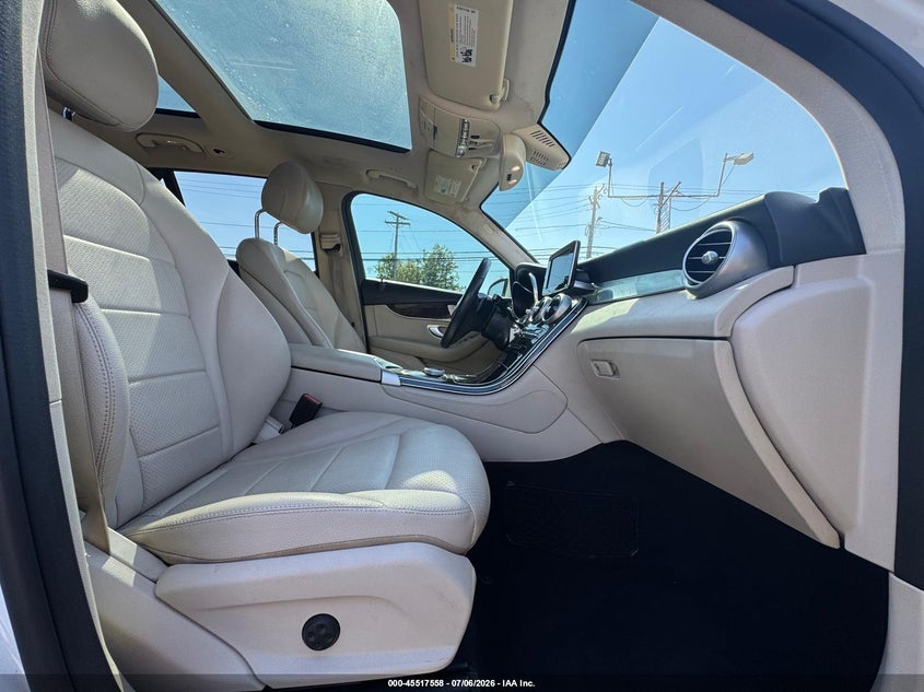 2018 Mercedes-benz Glc VIN WDC0G4JB8JV016447 IAAI salvage auction — UNKNOWN, Clear (Georgia), sold $5,900 on 2026-07-29 (photo 5)
