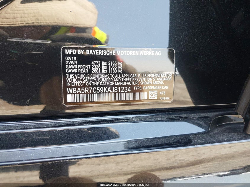 2019 BMW 3er VIN WBA5R7C59KAJ81234 IAAI salvage auction — FRONT END, Wait Title, sold $10,700 on 2026-08-04 (photo 9)