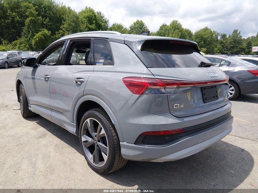2022 Audi Q4 e-tron VIN WA1H2BFZ9NP030427 IAAI salvage auction — RIGHT FRONT, Salvage Title, sold $12,950 on 2026-07-23 (photo 3)