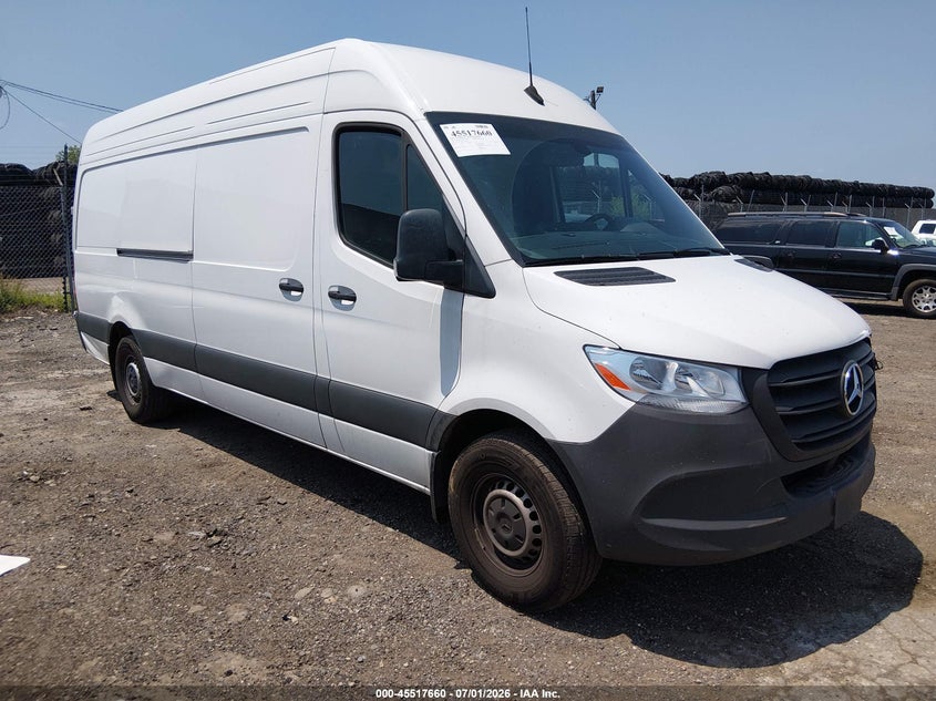 2024 Mercedes-benz Sprinter VIN W1Y4KCHY5RT182504 IAAI salvage auction — REAR END, Salvage Title, sold $21,100 on 2026-08-06 (photo 1)