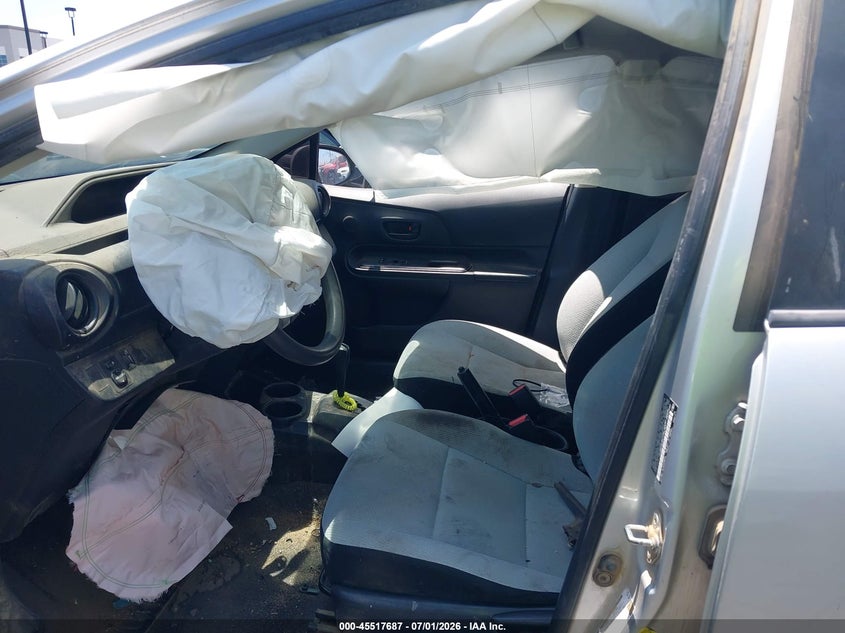 2015 Toyota Prius c VIN JTDKDTB35F1105383 IAAI salvage auction — FRONT END, Salvage Certificate (California), sold $400 on 2026-07-24 (photo 5)