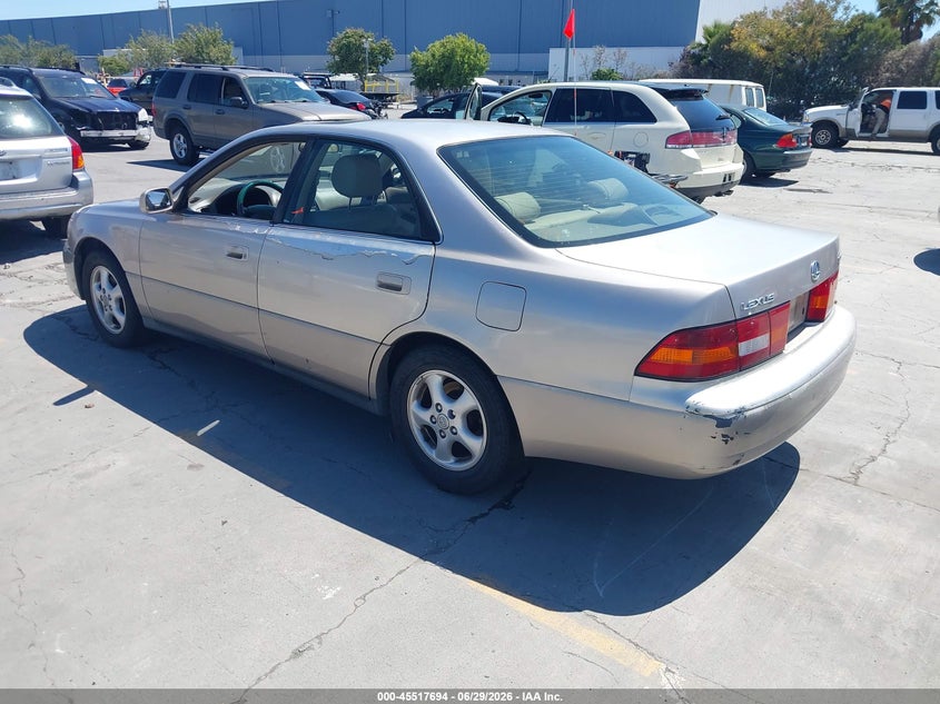1999 Lexus Es 300 VIN JT8BF28G6X5059909 IAAI salvage auction — NORMAL WEAR, Clear - Dealer Only (California), sold $300 on 2026-07-06 (photo 3)