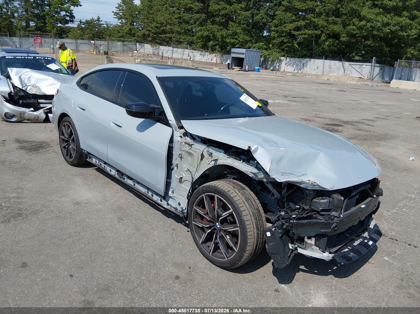 2022 BMW 4er VIN WBA13AW01NFM54803 — IAAI salvage auction photo