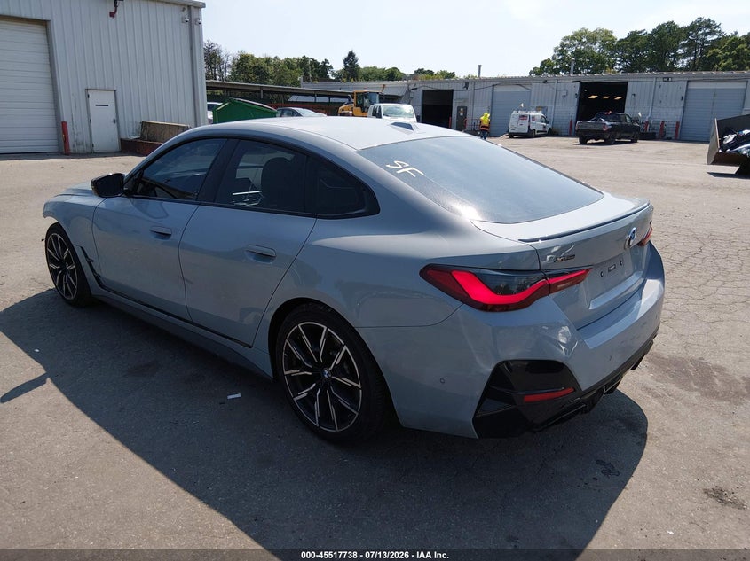 2022 BMW 4er VIN WBA13AW01NFM54803 IAAI salvage auction — FRONT END, Wait Title, sold $21,050 on 2026-08-18 (photo 3)