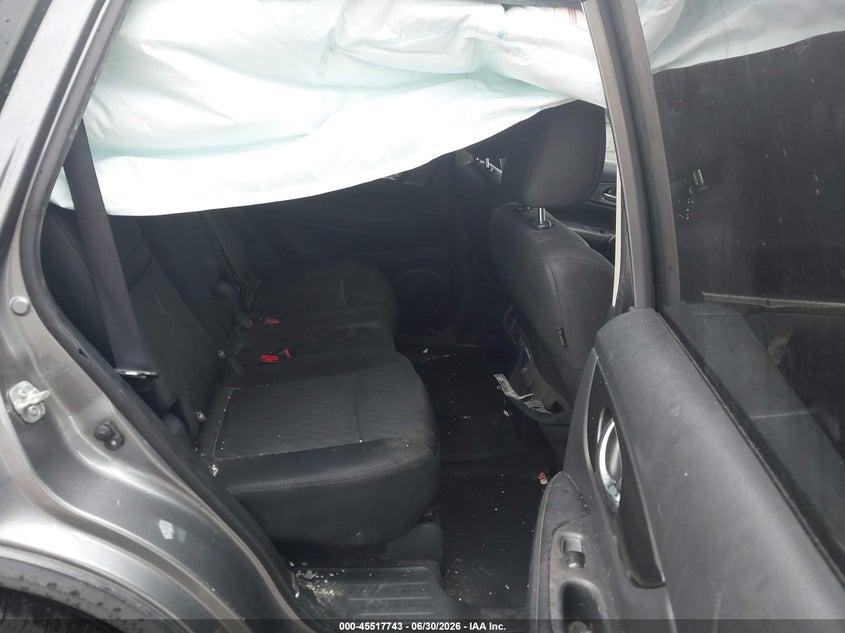 2019 Nissan Rogue VIN KNMAT2MT3KP516522 IAAI salvage auction — FRONT & REAR, Clear (Florida), sold $1,125 on 2026-07-30 (photo 8)
