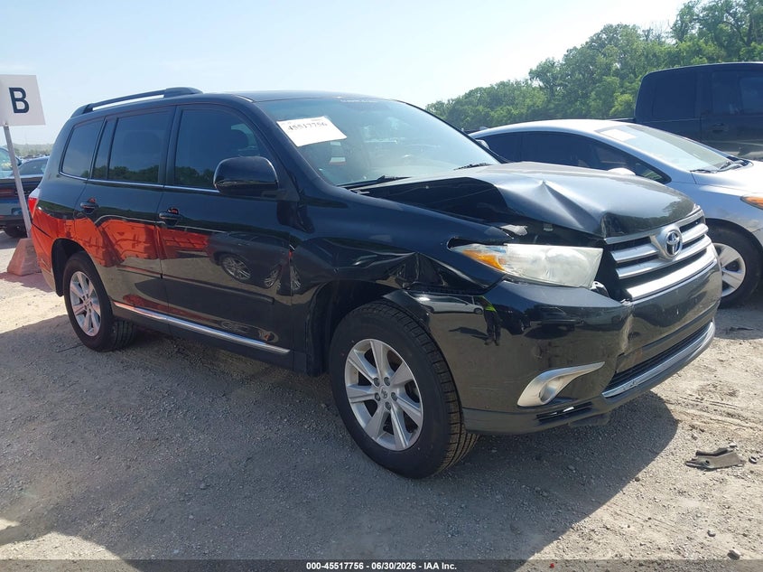 2011 Toyota Highlander VIN 5TDZK3EH3BS039201 IAAI salvage auction — NORMAL WEAR, Clear (Kansas), sold $2,000 on 2026-07-15 (photo 1)