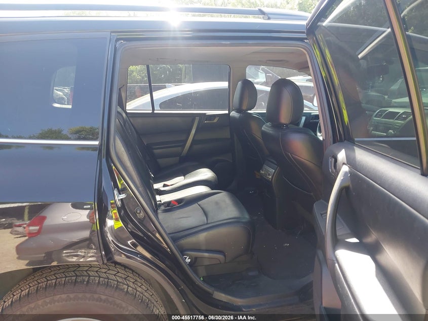 2011 Toyota Highlander VIN 5TDZK3EH3BS039201 IAAI salvage auction — NORMAL WEAR, Clear (Kansas), sold $2,000 on 2026-07-15 (photo 8)