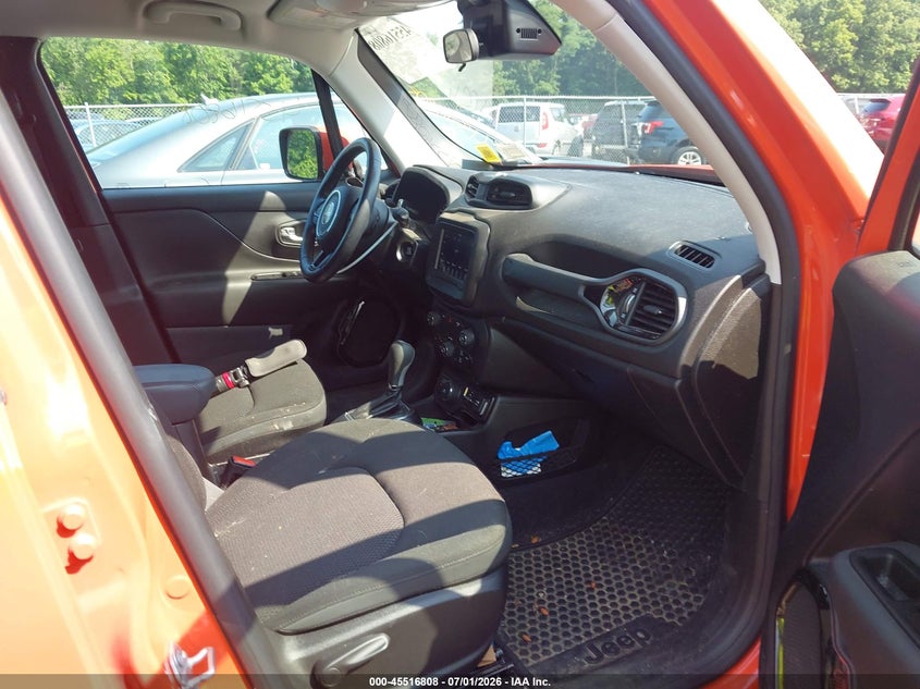 2020 Jeep Renegade VIN ZACNJBBB8LPL98308 IAAI salvage auction — FRONT END, Wait Title, sold $1,900 on 2026-08-04 (photo 5)