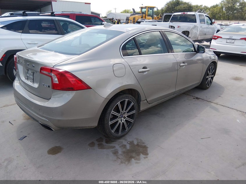 2016 Volvo VIN LYV612TK8GB107956 IAAI salvage auction — NORMAL WEAR, Original (Texas), sold $1,000 on 2026-07-28 (photo 4)