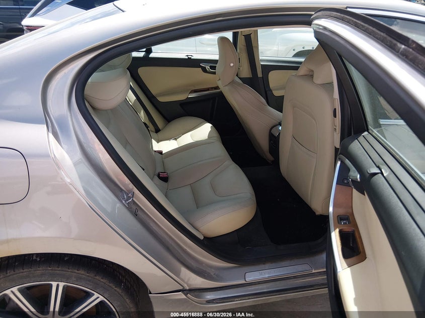 2016 Volvo VIN LYV612TK8GB107956 IAAI salvage auction — NORMAL WEAR, Original (Texas), sold $1,000 on 2026-07-28 (photo 8)