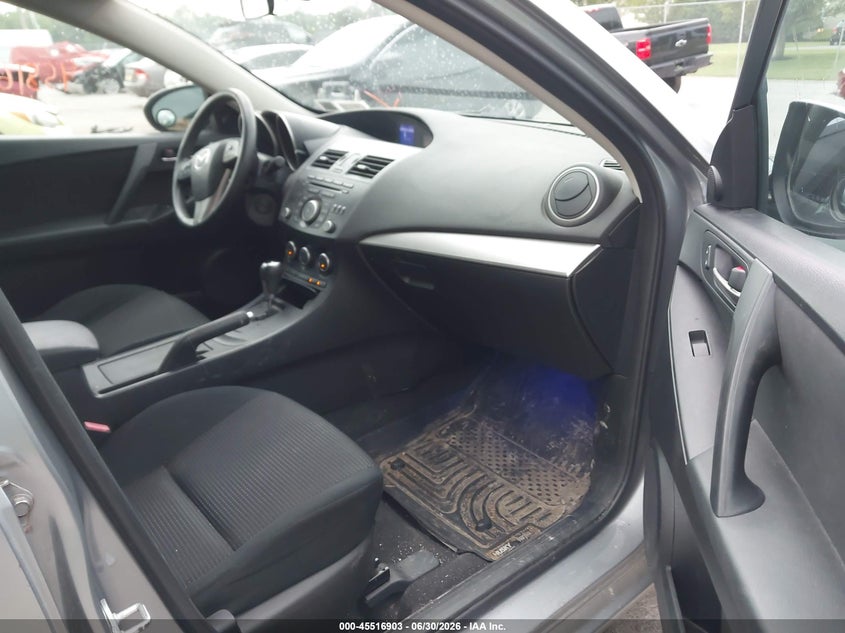 2013 Mazda 3 VIN JM1BL1LP6D1788541 IAAI salvage auction — NORMAL WEAR, Clear (New York), sold $500 on 2026-07-28 (photo 5)