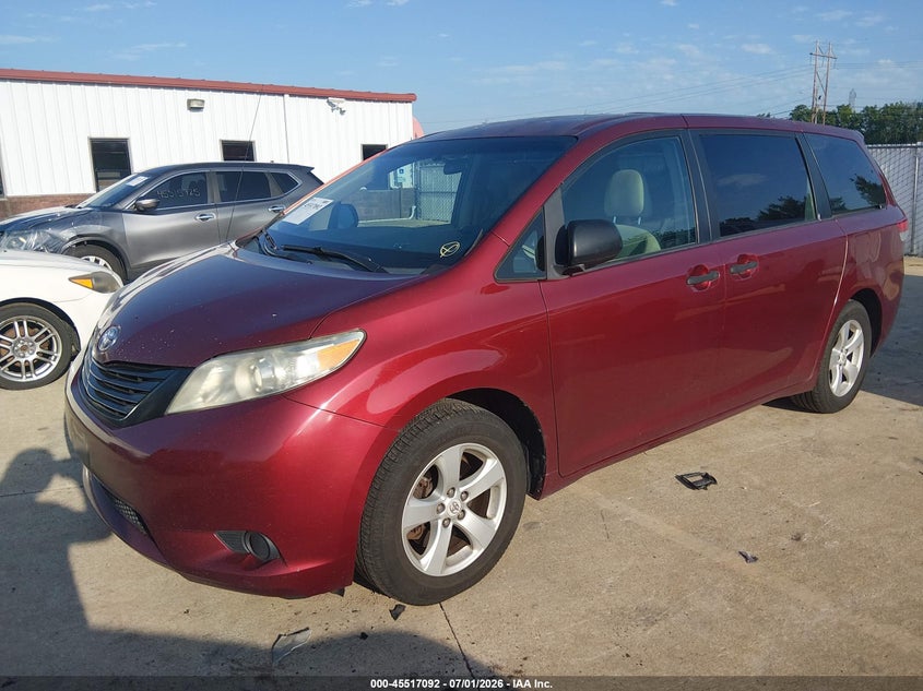 2011 Toyota Sienna VIN 5TDKA3DC5BS003097 IAAI salvage auction — NORMAL WEAR, Clear (Illinois), sold $1,400 on 2026-07-21 (photo 2)