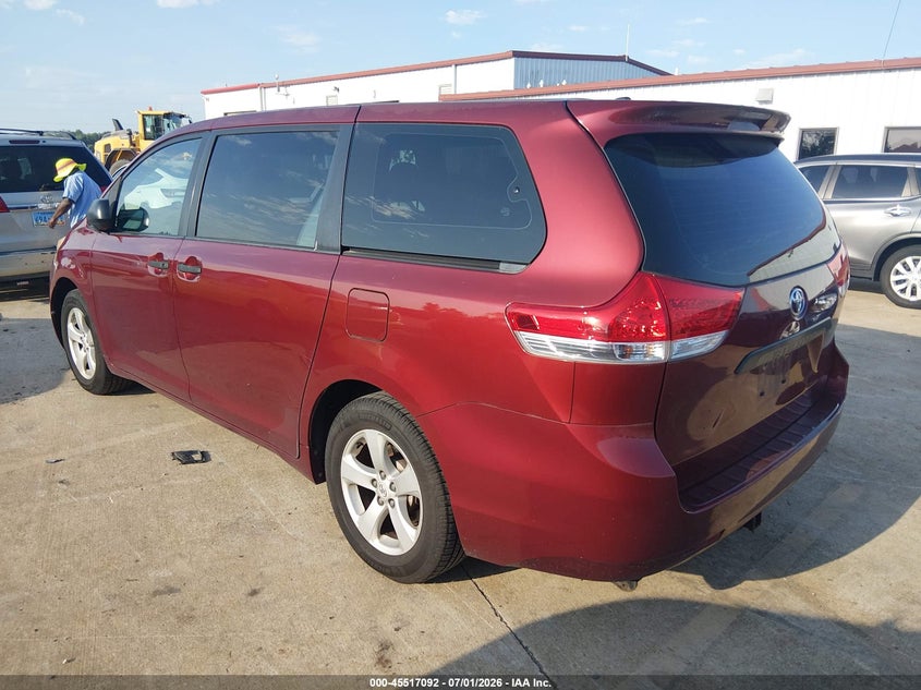 2011 Toyota Sienna VIN 5TDKA3DC5BS003097 IAAI salvage auction — NORMAL WEAR, Clear (Illinois), sold $1,400 on 2026-07-21 (photo 3)