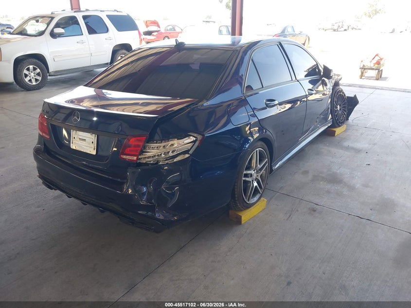 2014 Mercedes-benz E-klasse VIN WDDHF5KB8EB000214 IAAI salvage auction — NORMAL WEAR, Salvage (California), sold $500 on 2026-07-28 (photo 4)