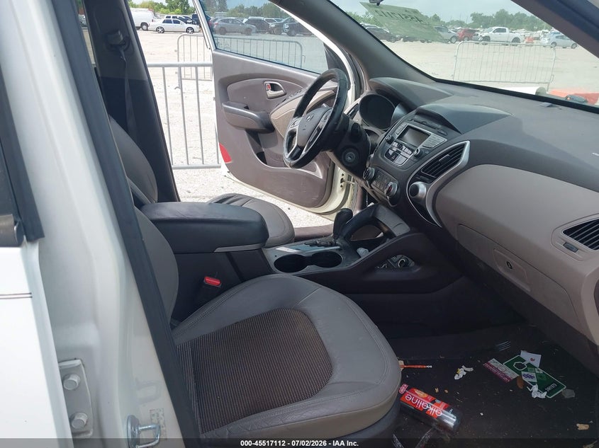 2010 Hyundai Tucson VIN KM8JU3AC6AU088741 IAAI salvage auction — NORMAL WEAR, Original (Texas), sold $1,850 on 2026-07-08 (photo 5)