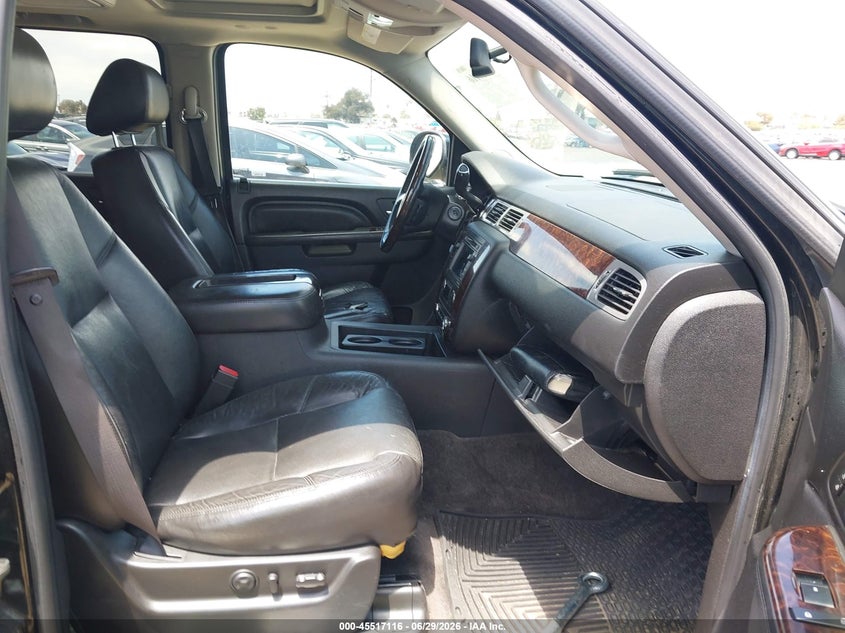 2011 Gmc Yukon xl VIN 1GKS2MEF3BR189351 IAAI salvage auction — NORMAL WEAR, Clear - Dealer Only (California), sold $1,575 on 2026-07-12 (photo 5)