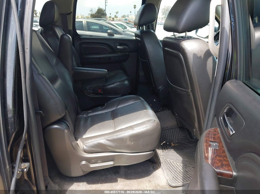 2011 Gmc Yukon xl VIN 1GKS2MEF3BR189351 IAAI salvage auction — NORMAL WEAR, Clear - Dealer Only (California), sold $1,575 on 2026-07-12 (photo 8)