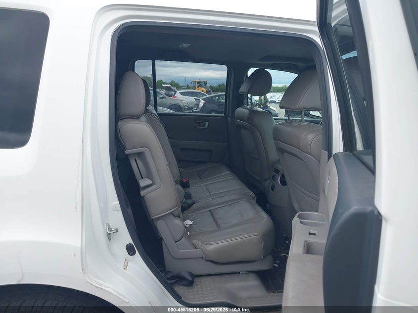 2012 Honda Pilot VIN 5FNYF3H73CB044164 IAAI salvage auction — NORMAL WEAR, Clear-Dealer Only (Oregon), sold $25 on 2026-07-09 (photo 8)