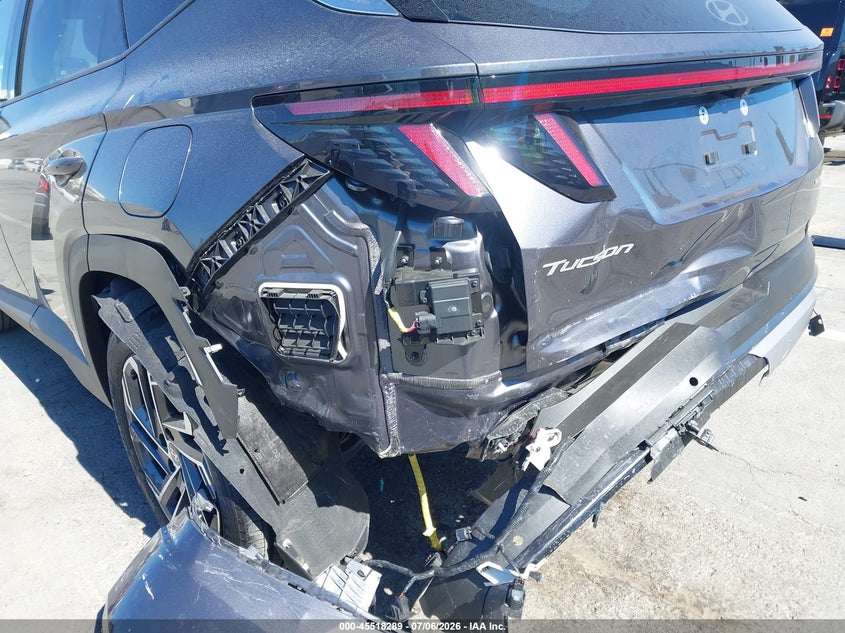 2025 Hyundai Tucson VIN KM8JEDD10SU340496 IAAI salvage auction — REAR END, Salvage Title, sold $17,650 on 2026-07-22 (photo 6)