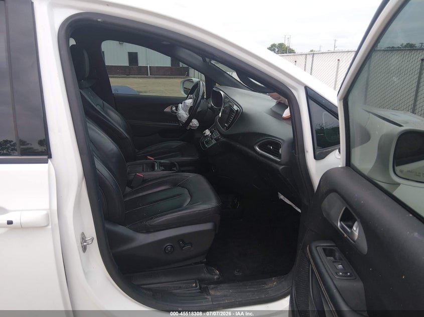 2018 Chrysler Pacifica VIN 2C4RC1BG4JR155365 IAAI salvage auction — FRONT END, Salvage Title, sold $1,500 on 2026-08-25 (photo 5)