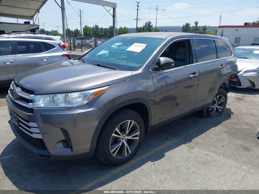 2019 Toyota Highlander VIN 5TDZZRFH9KS303261 IAAI salvage auction — REAR END, Salvage (California), sold $1,600 on 2026-07-28 (photo 2)