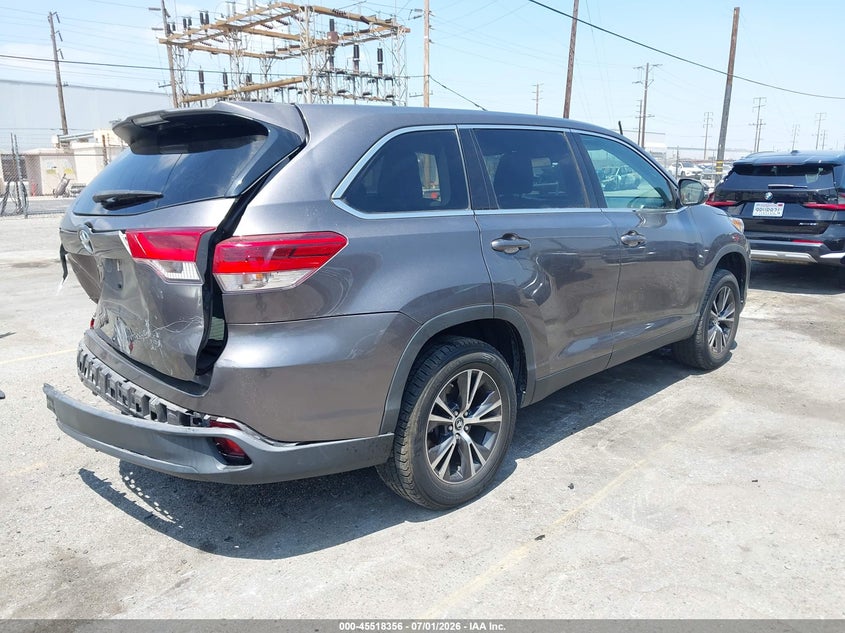 2019 Toyota Highlander VIN 5TDZZRFH9KS303261 IAAI salvage auction — REAR END, Salvage (California), sold $1,600 on 2026-07-28 (photo 4)