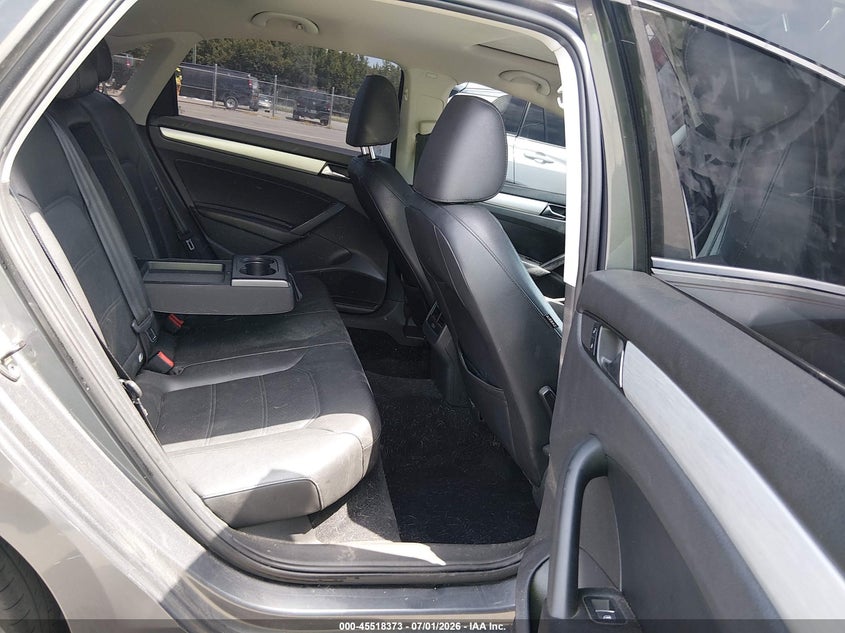 2013 Volkswagen Passat VIN 1VWBP7A36DC018106 IAAI salvage auction — SIDE, Salvage Title, sold $525 on 2026-07-19 (photo 8)