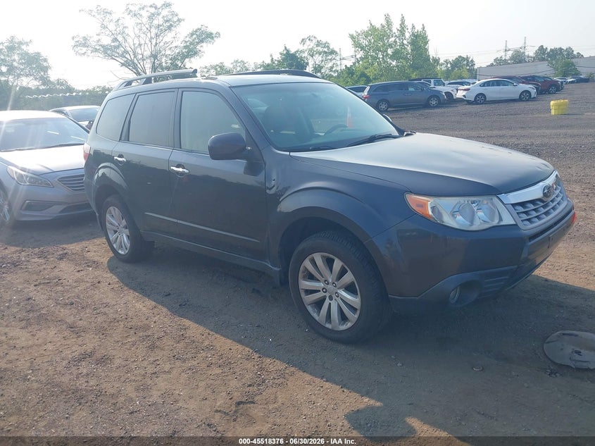 2013 Subaru Forester VIN JF2SHADC2DH443805 IAAI salvage auction — NORMAL WEAR, Clear (New York), sold $450 on 2026-07-28 (photo 1)
