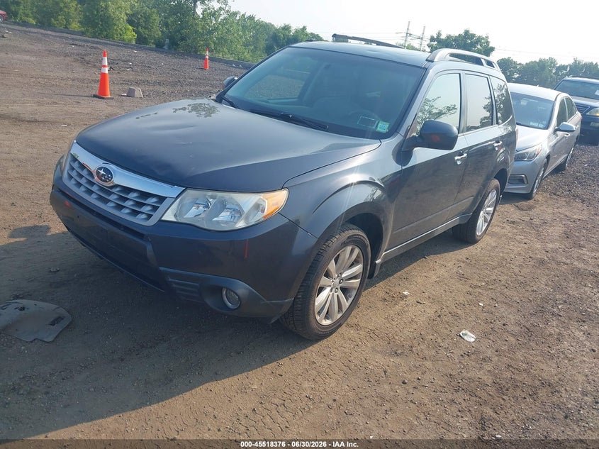 2013 Subaru Forester VIN JF2SHADC2DH443805 IAAI salvage auction — NORMAL WEAR, Clear (New York), sold $450 on 2026-07-28 (photo 2)
