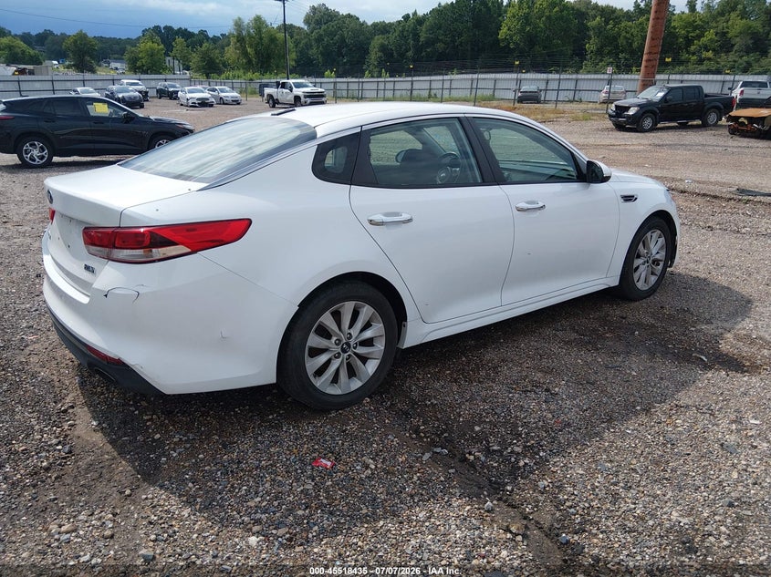 2016 Kia Optima VIN 5XXGT4L33GG024563 IAAI salvage auction — NORMAL WEAR, Clear (Louisiana), sold $225 on 2026-07-17 (photo 4)