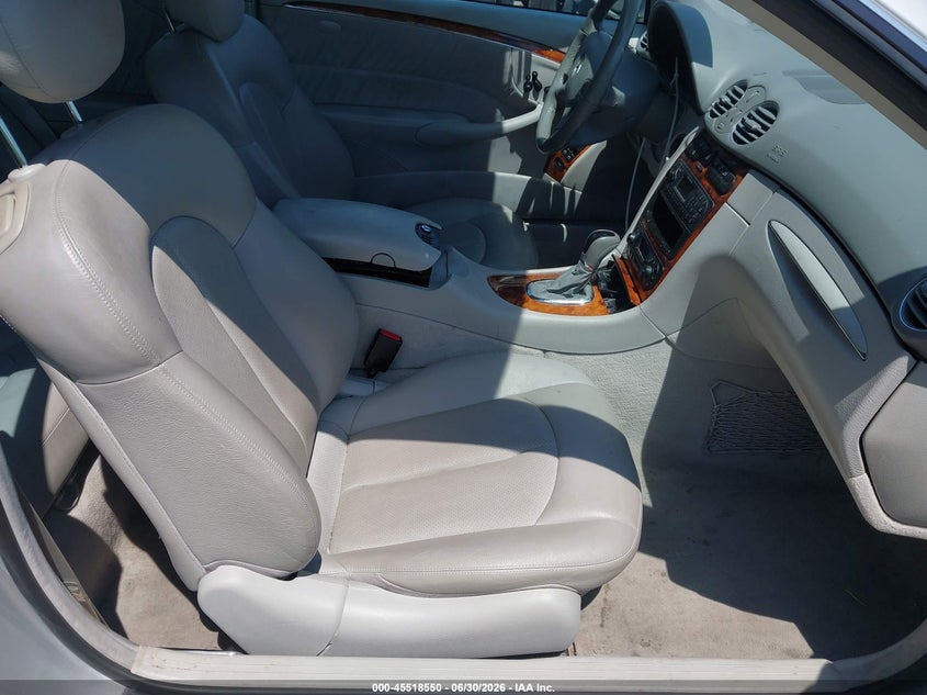 2003 Mercedes-benz Clk-class VIN WDBTJ75J83F053310 IAAI salvage auction — RIGHT FRONT, Salvage - Greater Than 75% (Maryland), sold $500 on 2026-07-28 (photo 5)