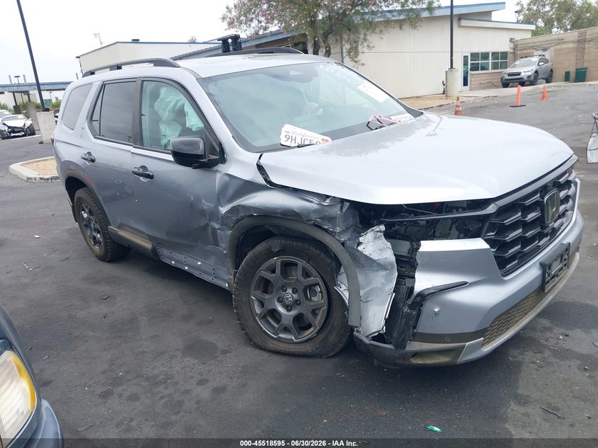 2023 Honda Pilot VIN 5FNYG1H6XPB045746 IAAI salvage auction — RIGHT FRONT, Wait Title, sold $11,750 on 2026-07-31 (photo 1)