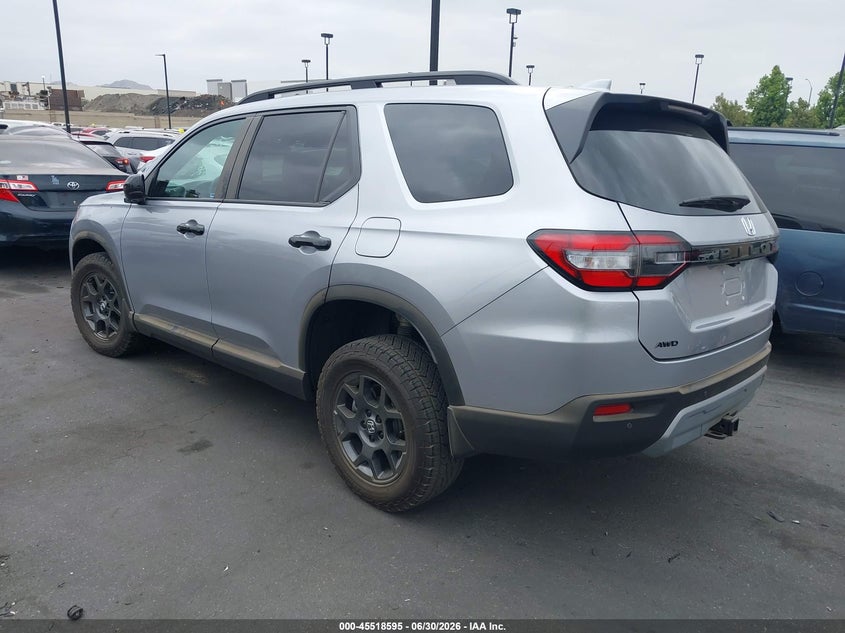 2023 Honda Pilot VIN 5FNYG1H6XPB045746 IAAI salvage auction — RIGHT FRONT, Wait Title, sold $11,750 on 2026-07-31 (photo 3)