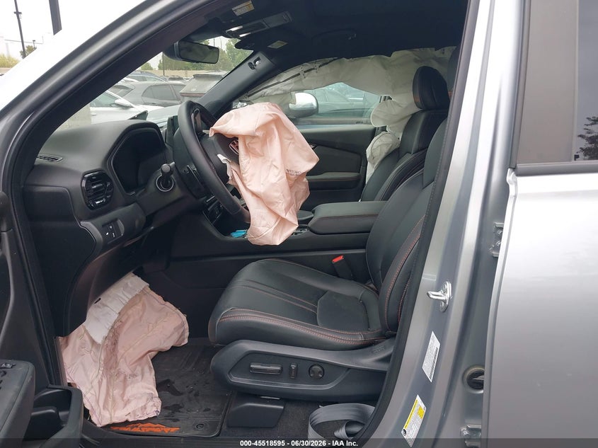 2023 Honda Pilot VIN 5FNYG1H6XPB045746 IAAI salvage auction — RIGHT FRONT, Wait Title, sold $11,750 on 2026-07-31 (photo 5)