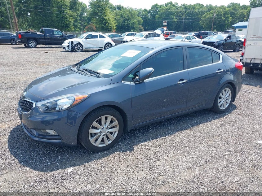 2015 Kia Forte VIN KNAFX4A87F5266125 IAAI salvage auction — RIGHT SIDE, Salvage Title, sold $1,500 on 2026-08-01 (photo 2)